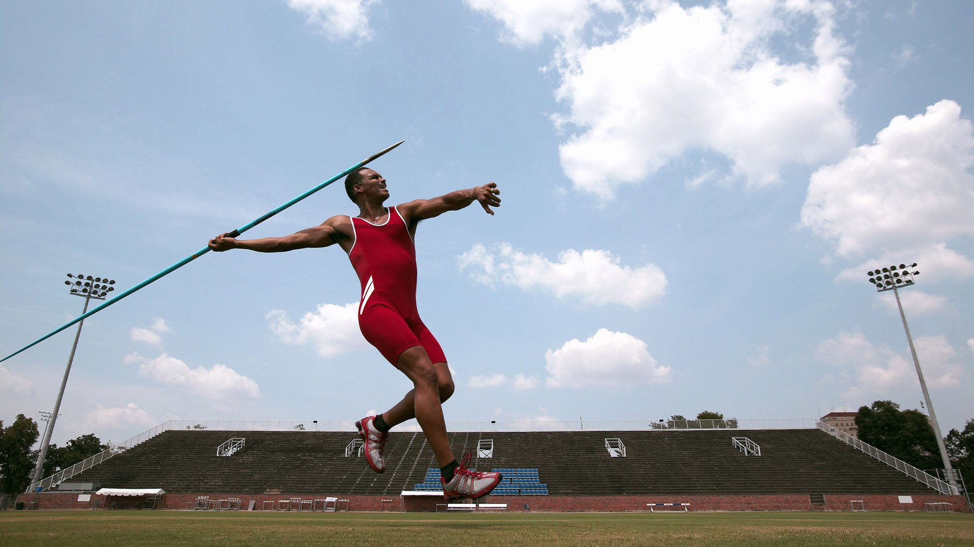 奥斯马尔·奥尔韦拉突破自我刷新纪录，奥马尔·奥尔蒂斯